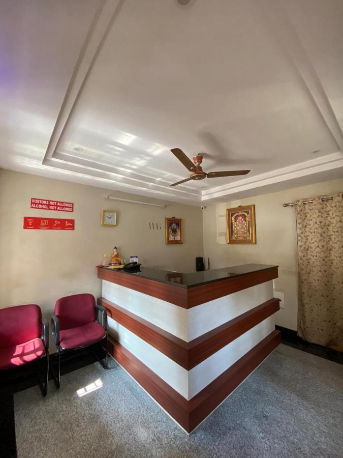 Hotel Renuka Визакхапатнам Екстериор снимка