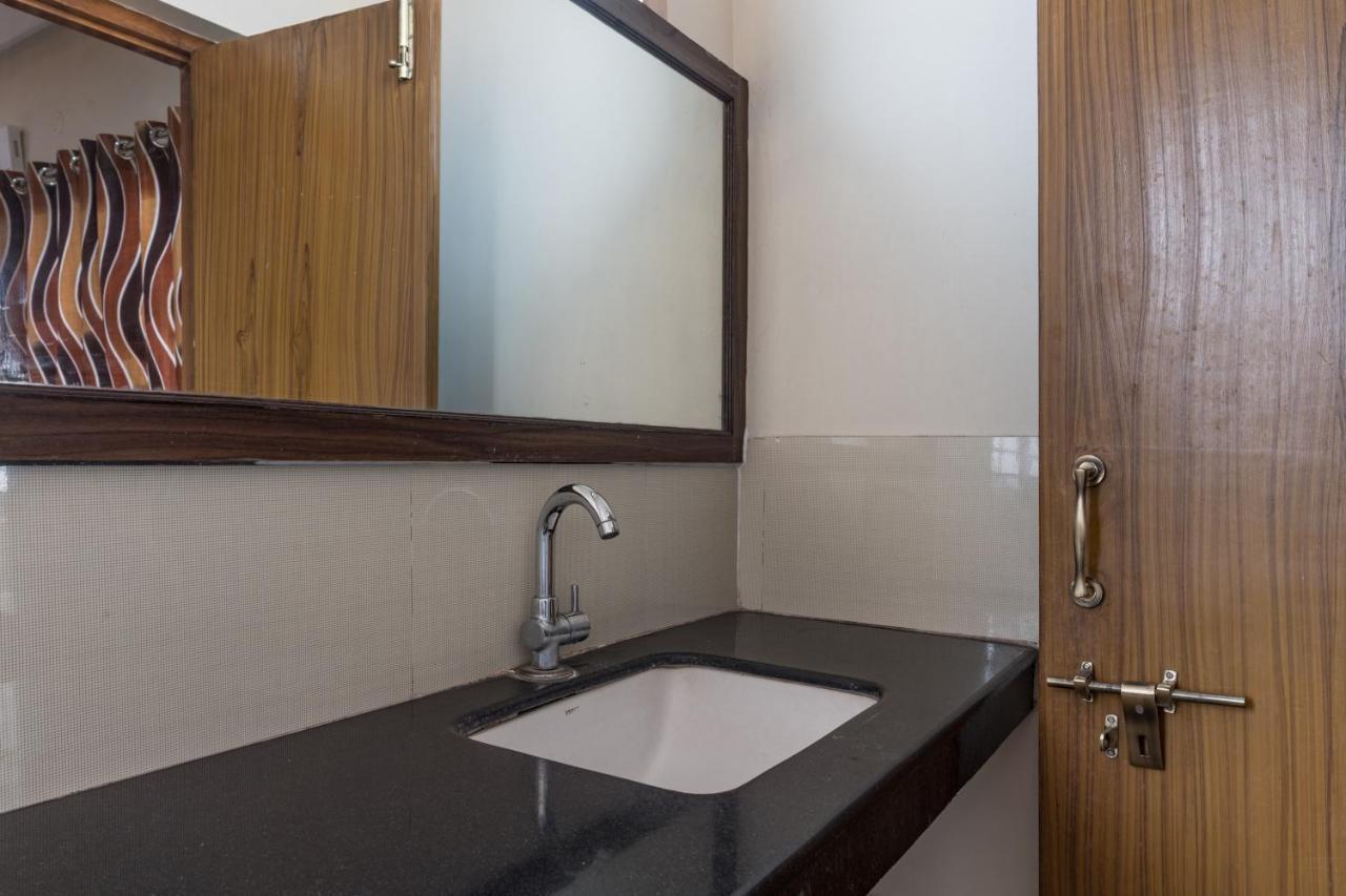 Hotel Renuka Визакхапатнам Екстериор снимка